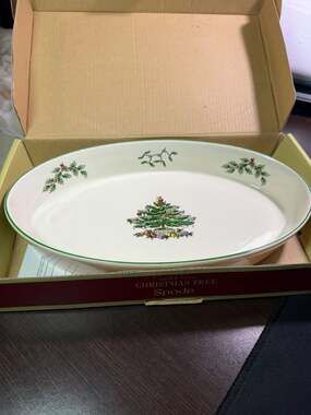 Spode Christmas Tree Collection Oval Baking Dish